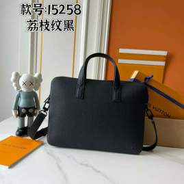 Picture of Louis Vuitton Mens Bags _SKUfw216011442fw